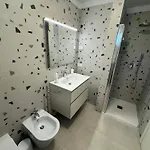 App4rent Zanetti Family Apartments, Sea View, Private Beach, Parking, Wifi * ليدو دي يسولو