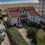 شقة App4rent Zanetti Family Apartments, Sea View, Private Beach, Parking, Wifi