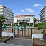 App4rent Zanetti Family Apartments, Sea View, Private Beach, Parking, Wifi شقة ليدو دي يسولو