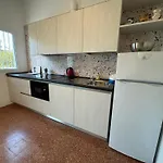 App4rent Zanetti Family Apartments, Sea View, Private Beach, Parking, Wifi * ليدو دي يسولو