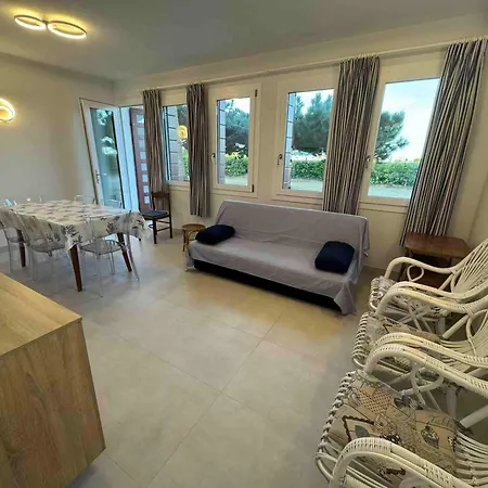 App4rent Zanetti Family Apartments, Sea View, Private Beach, Parking, Wifi Apartment