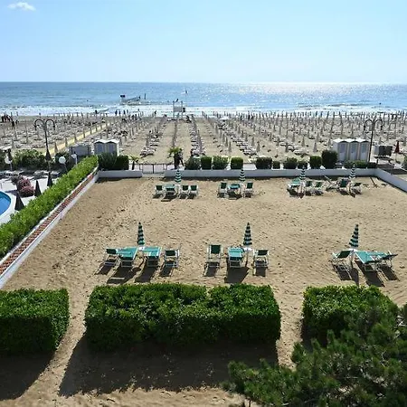 App4rent Zanetti Family Apartments, Sea View, Private Beach, Parking, Wifi Apartment